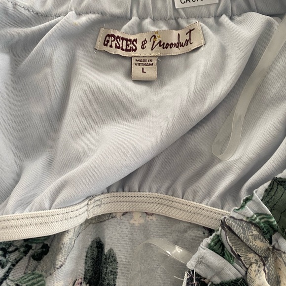 Gypsies & moondust floral skirt size large - Picture 4 of 4